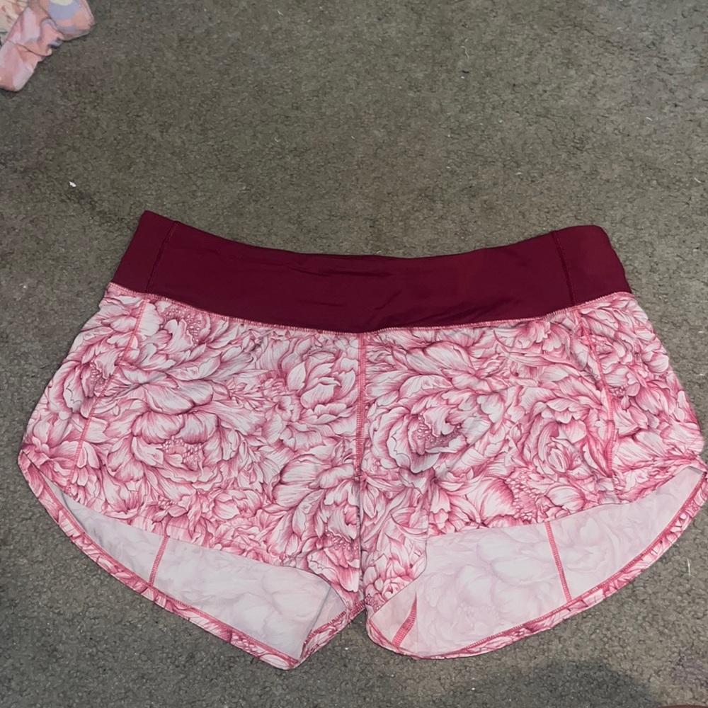 Lululemon hotty hot shorts
